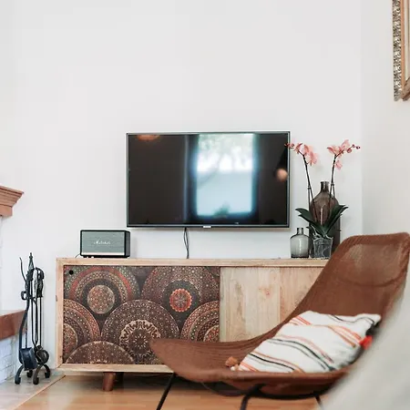 Semesterbostad House *